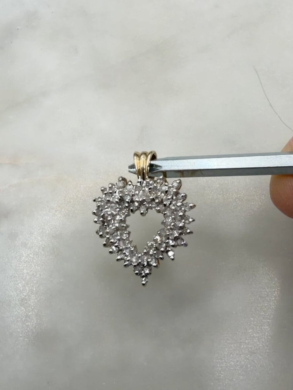 Stunning 10K Yellow Gold Diamond Heart Pendant 3.9g - Pavé Real Diamonds - Picture 8 of 8